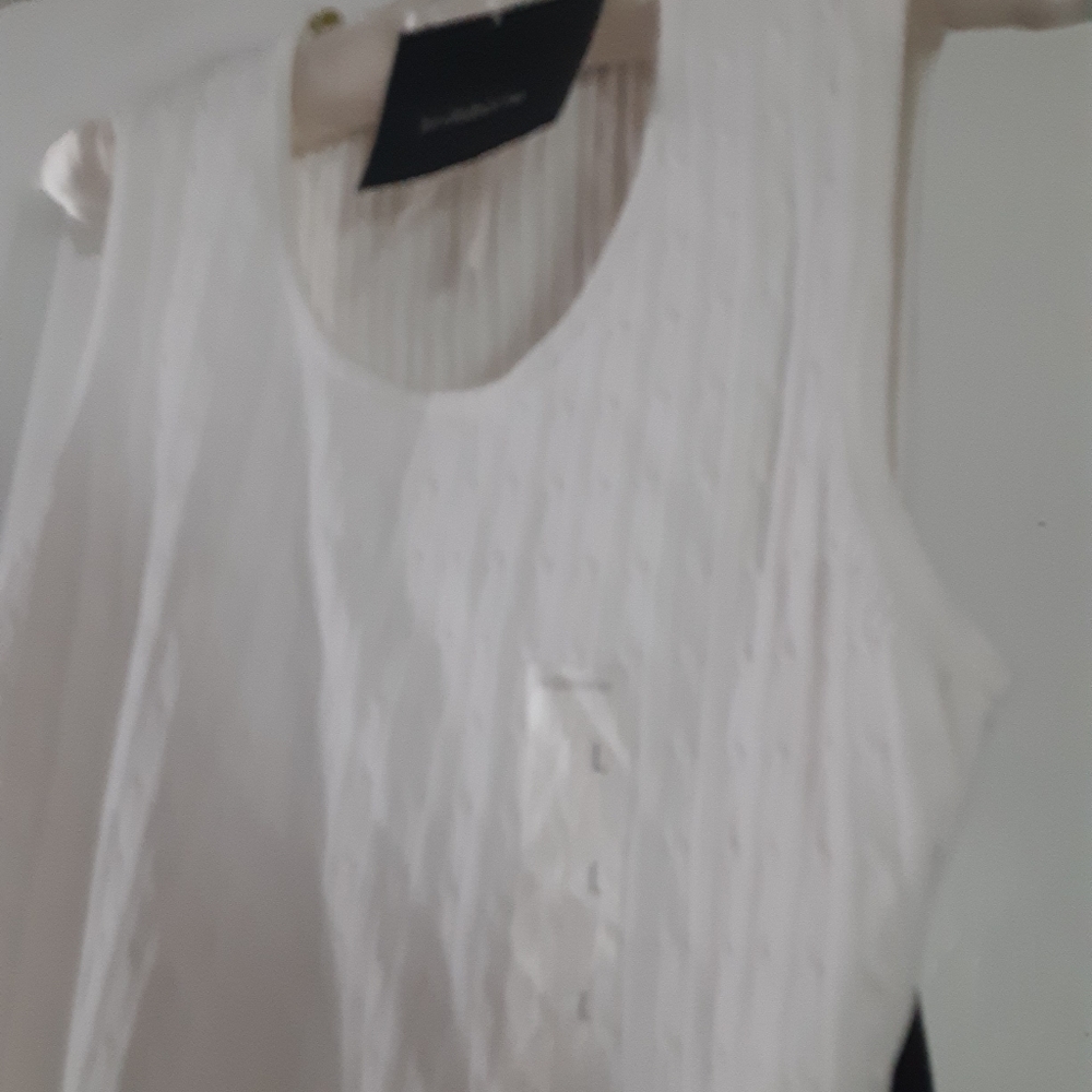 LIZ CLAIBORNE NEW